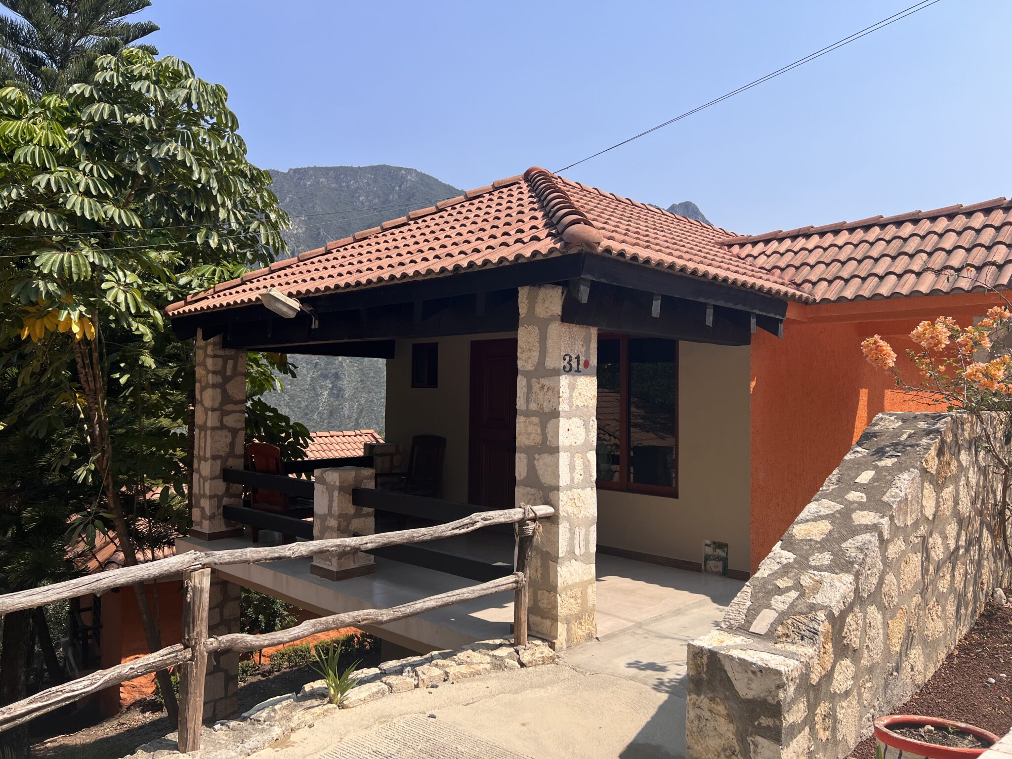 tolantongo hotsprings private tours mexico city